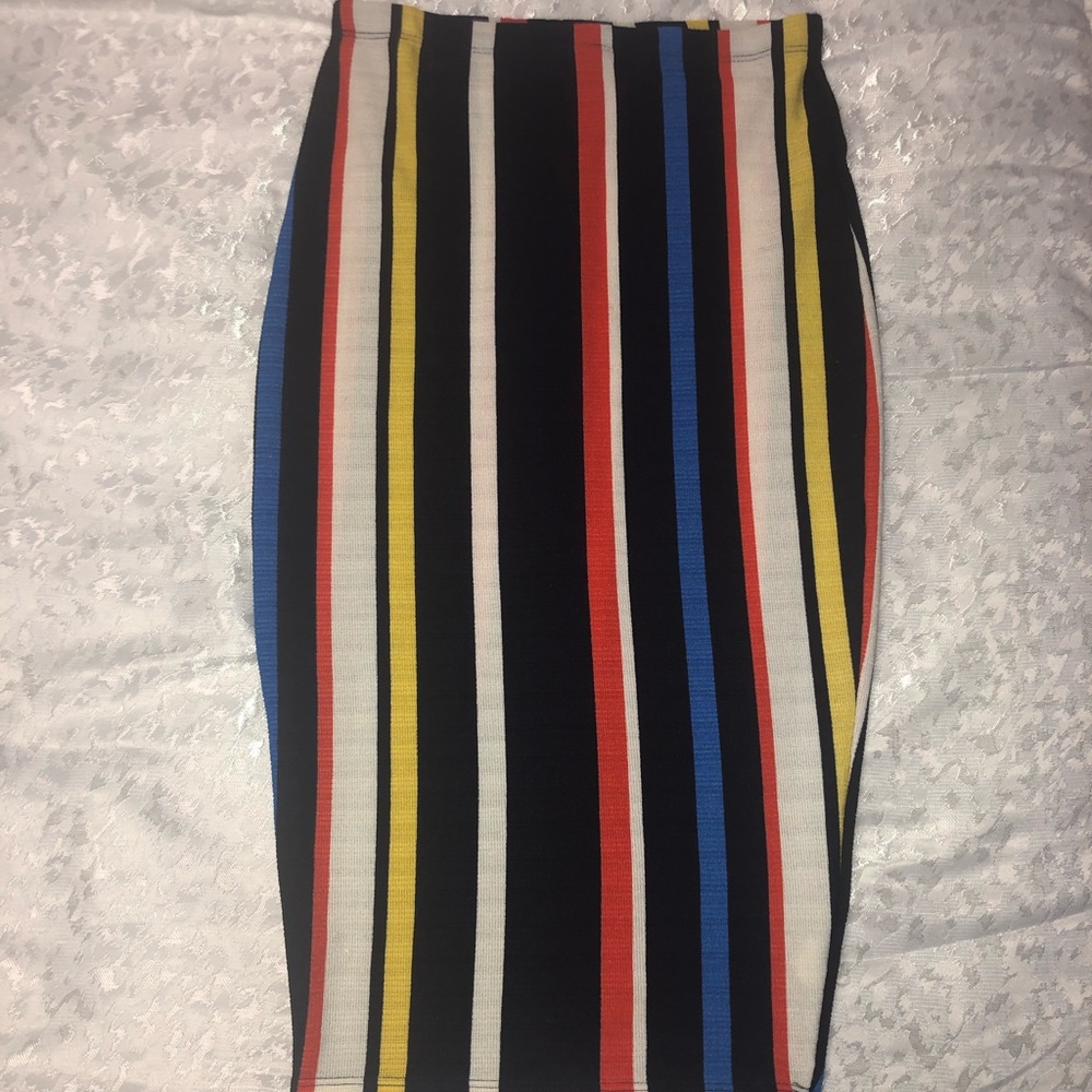 Multicolored fitted skirt set